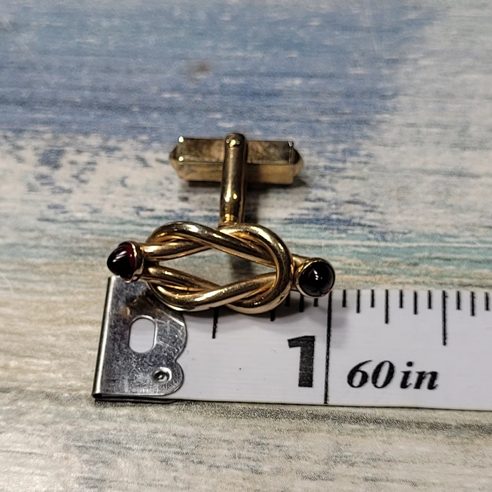 Vintage Swank Red Cabochon Gold knot Cufflinks.